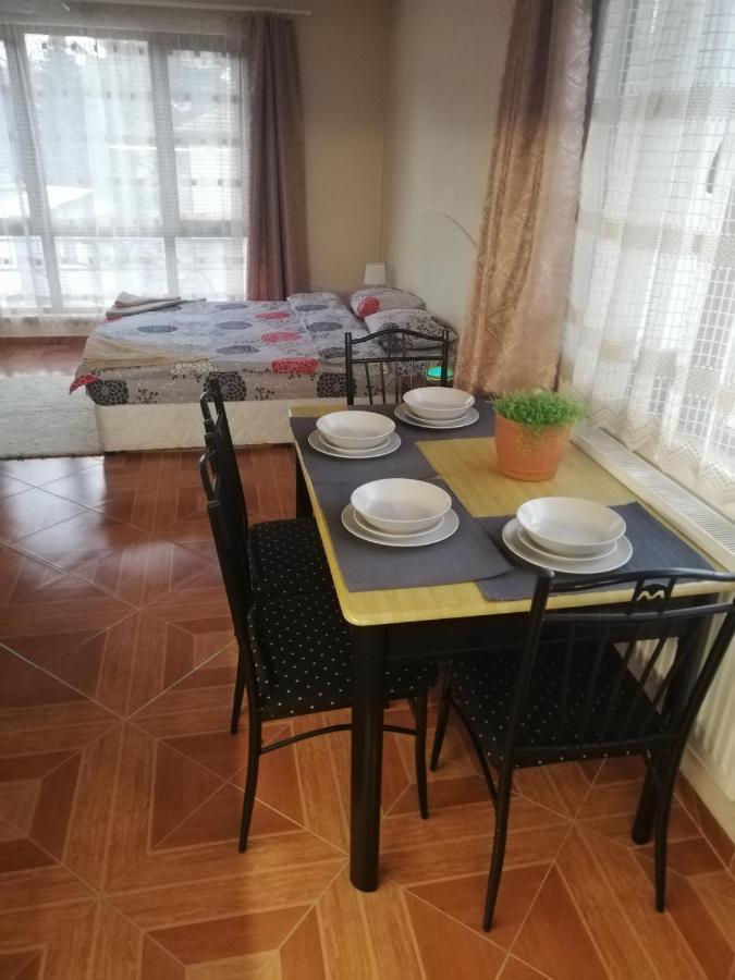 Apartment приключение в *