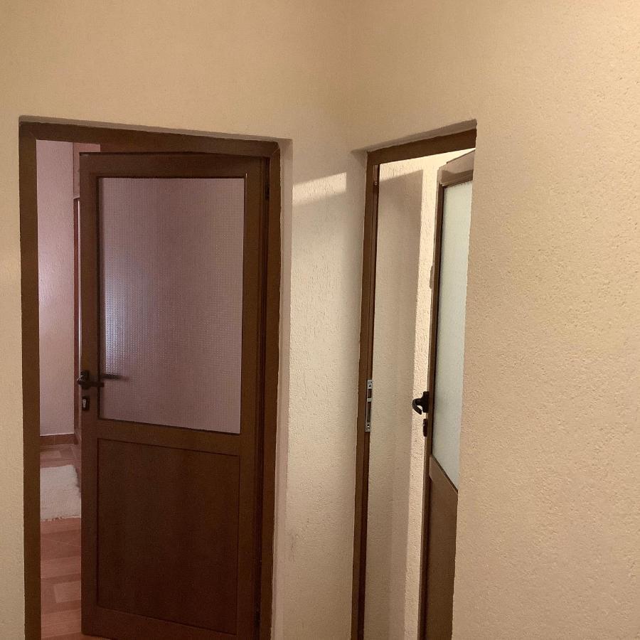 приключение в Apartment *