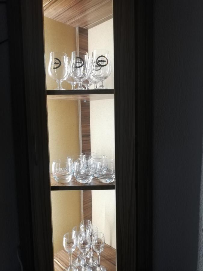 приключение в Apartment *